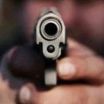 फिरोजाबाद में घरेलू विवाद ने लिया खूनी मोड़, पत्नी और युवक पर फायरिंग; पुलिस ने आरोपी पति को दबोचा