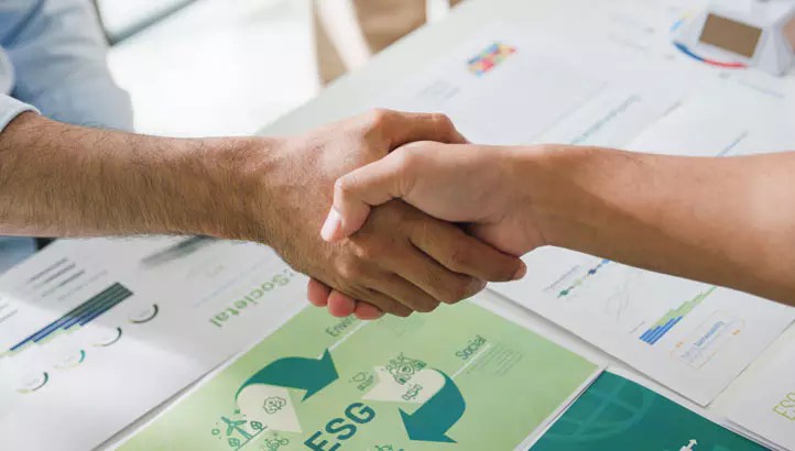 The Trend Towards Transparency - Premium Ocean Art Gallery - Mobile