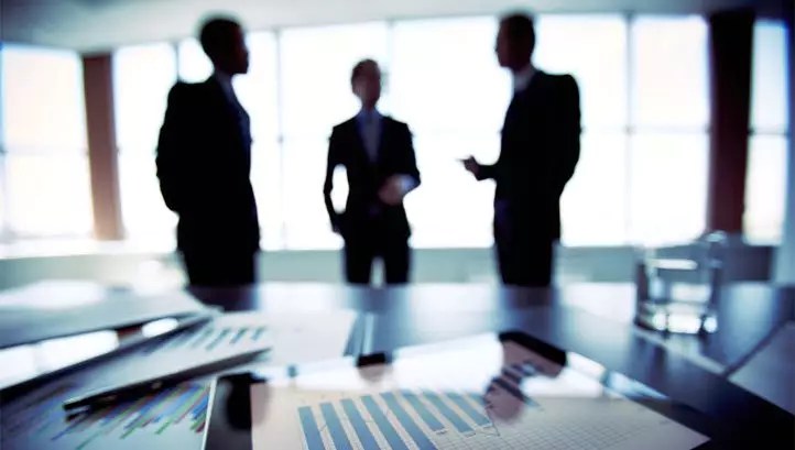 News Edie - Best Dark Illustrations in Desktop