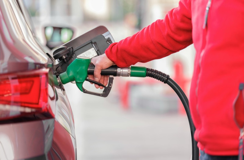 Gasolina regular y gasoil regular suben RD$3.00; Gobierno mantiene subsidios a combustibles