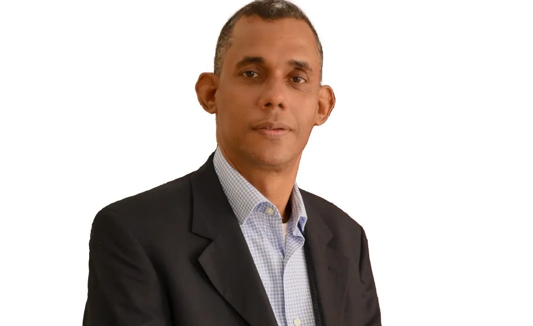 Bienvenido Álvarez Vega: cuando se retira un maestro del periodismo