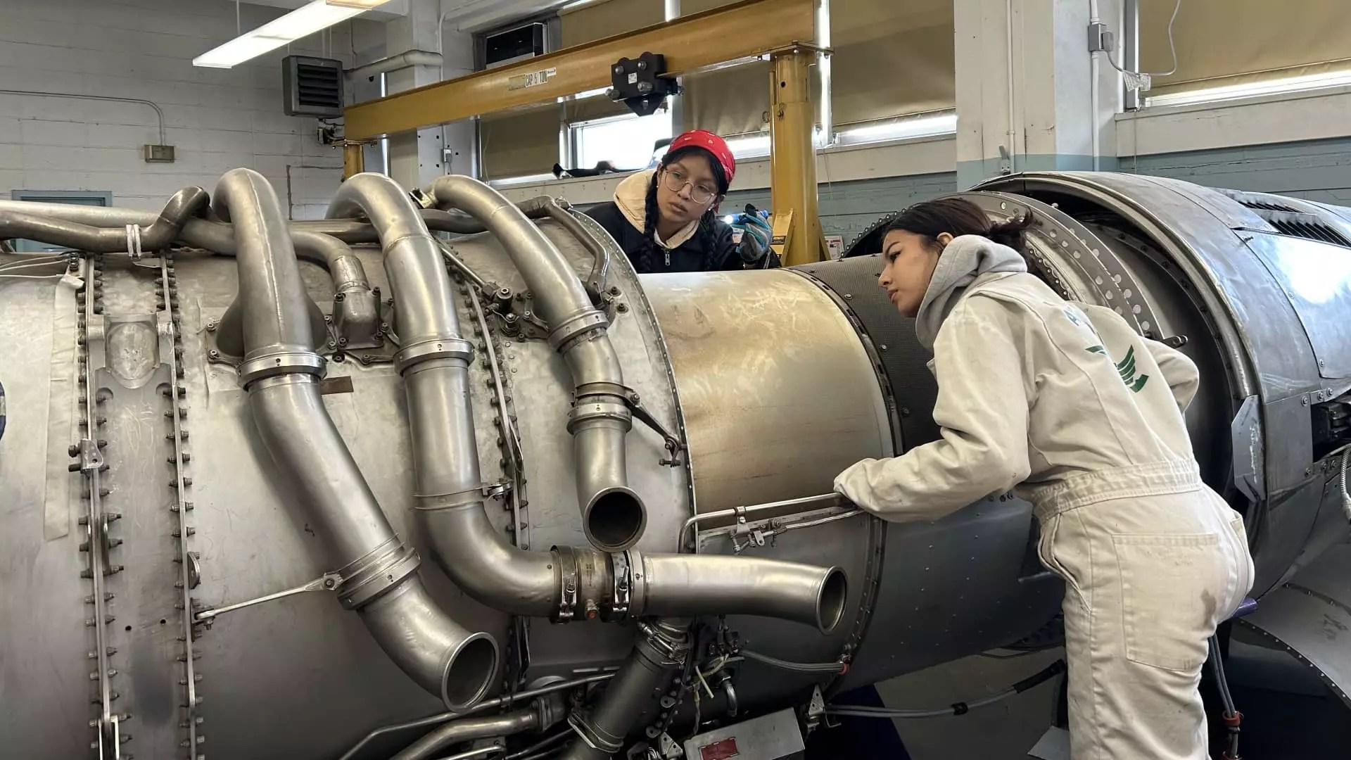 25,000 Skilled Technicians on the Brink: The Unseen Crisis in U.S. Aviation