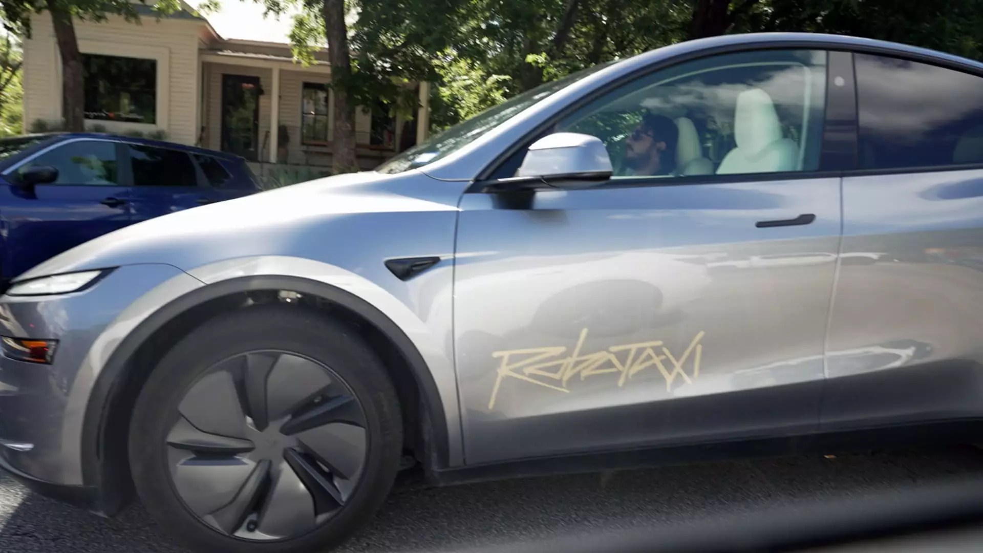 Tesla’s Ambitious Robotaxi Plans: A Risky Leap into the Future or a Reckless Gamble?