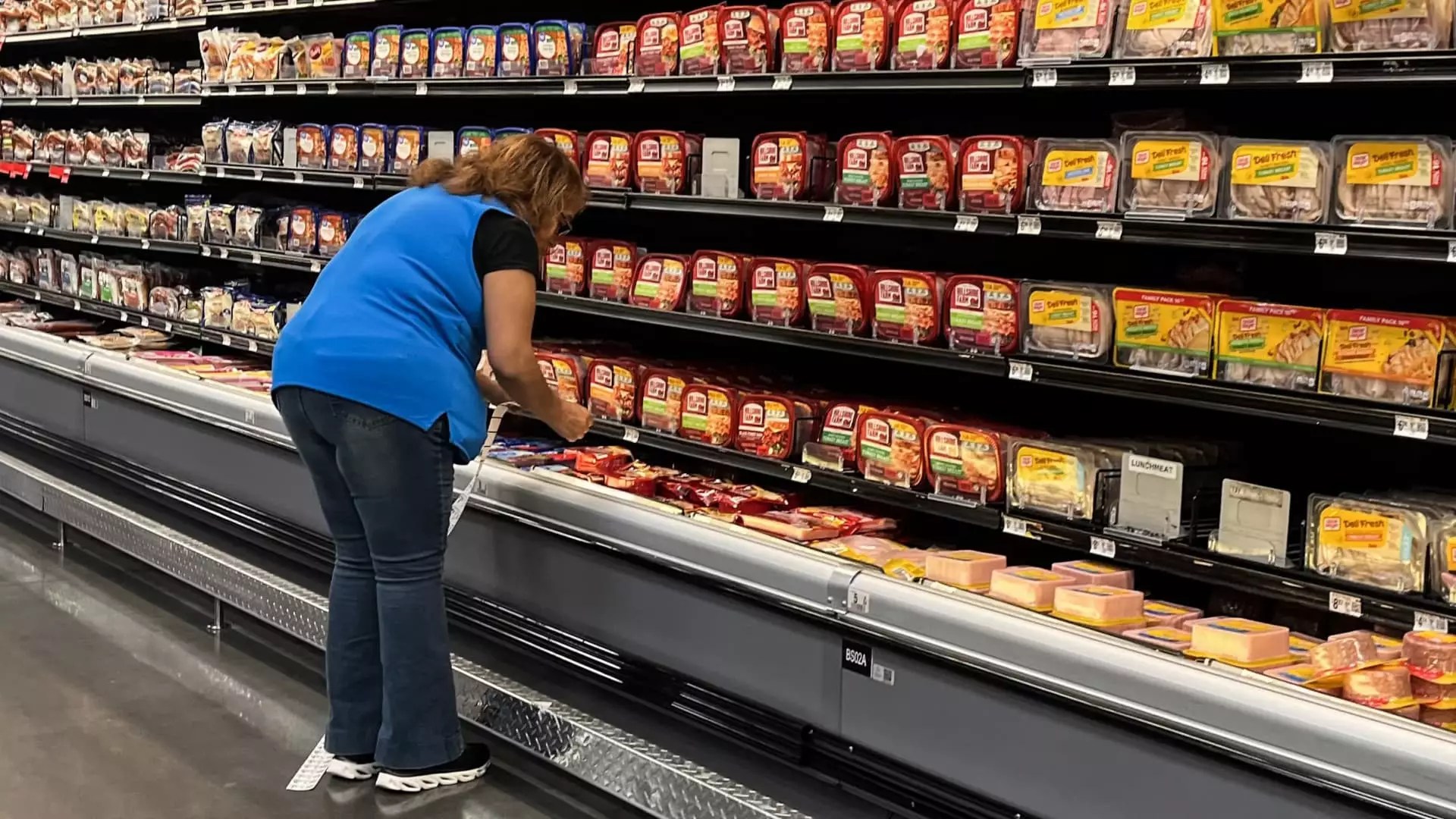 Unleveraged Power: How Walmart’s Discount Expansion Masks Deeper Economic Struggles