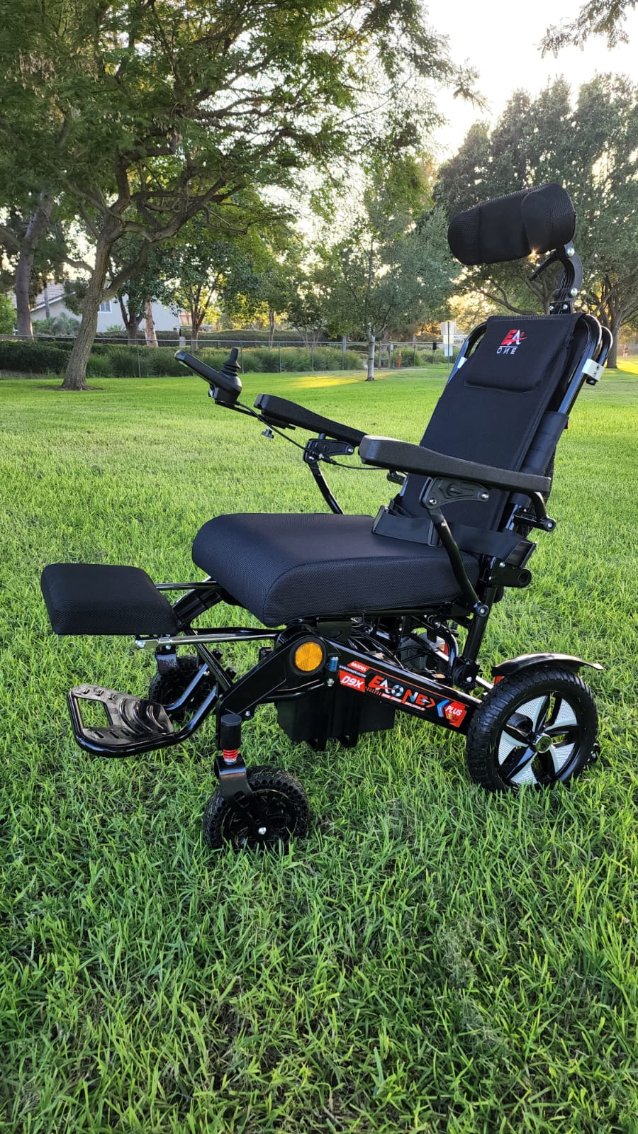 EAONE D9X Plus Reclining Best Rated Exclusive Folding Lightweight Motorized Electric Wheelchair, 500W Motors, Heavy-Duty, Portable Electric Wheelchair (21.5'' Seat Width)( black) Special order
