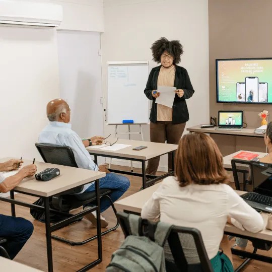 People enrolled in security license classes.