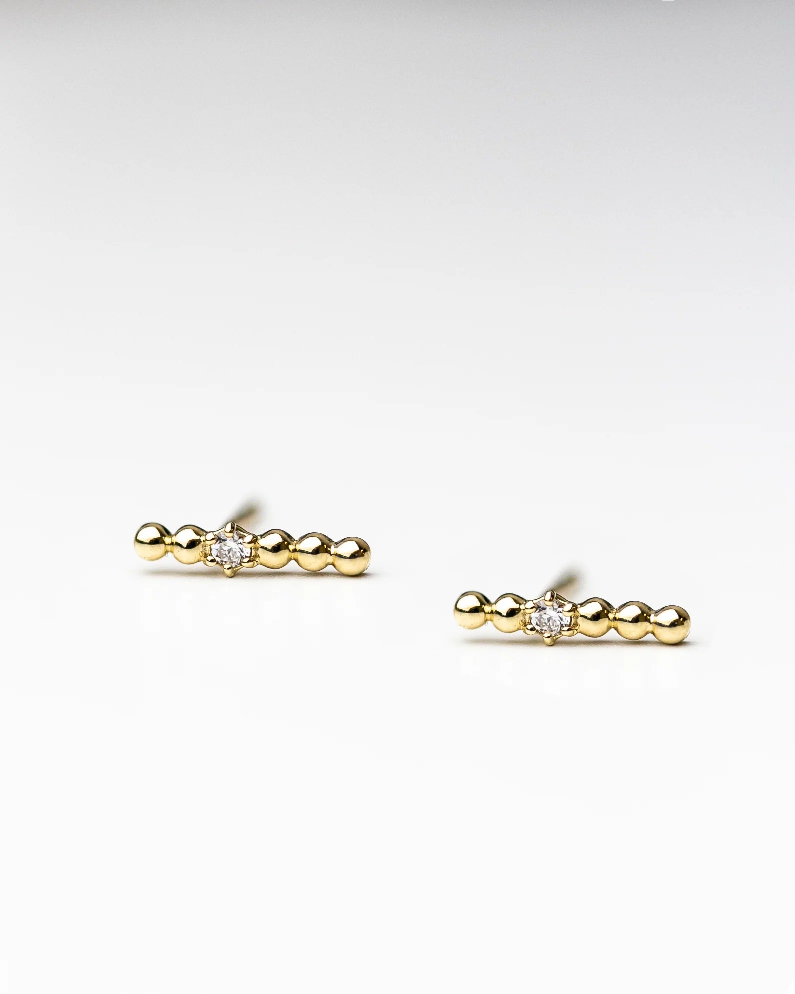 Earrings E E Project - Creative High Resolution Landscape Backgrounds | Free Download