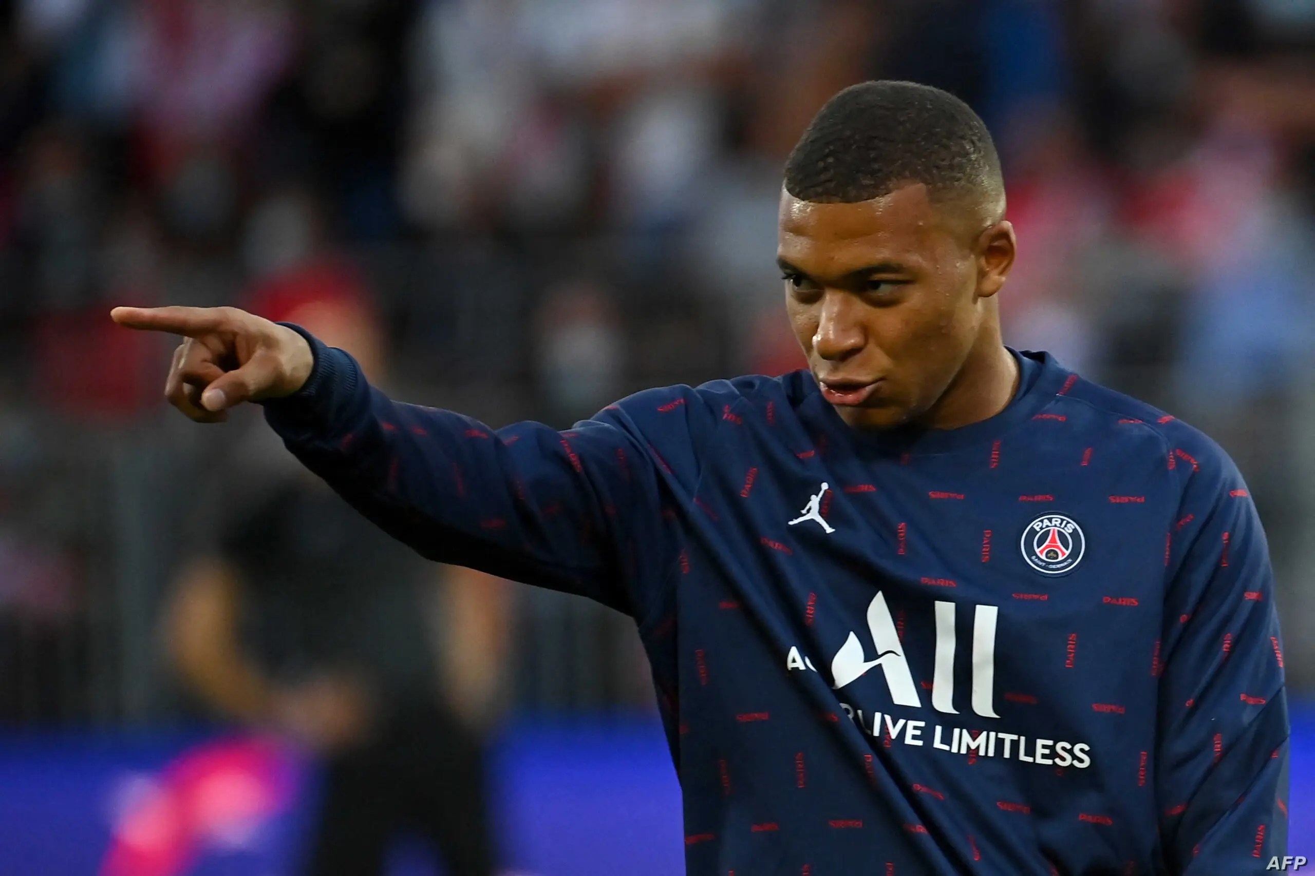 The French giant refuses to surrender .. Paris Saint-Germain plan to persuade Mbappe to stay