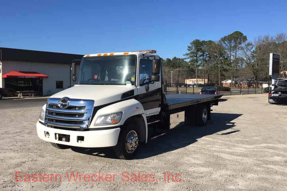 2012 Hino 258 with 21' Jerr-Dan RRSB Steel Carrier - SOLD