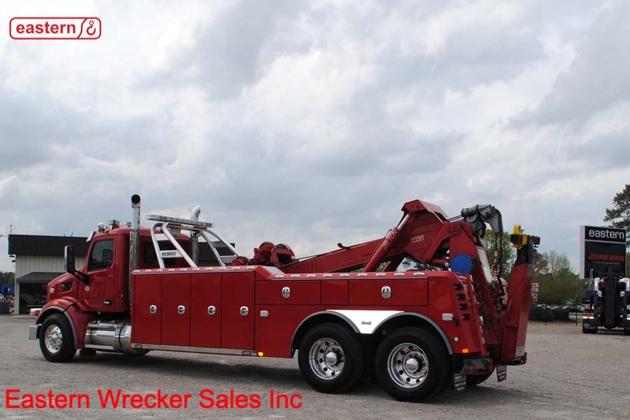 2017 Peterbilt 567 with Century 7035 Integrated 35-ton Wrecker