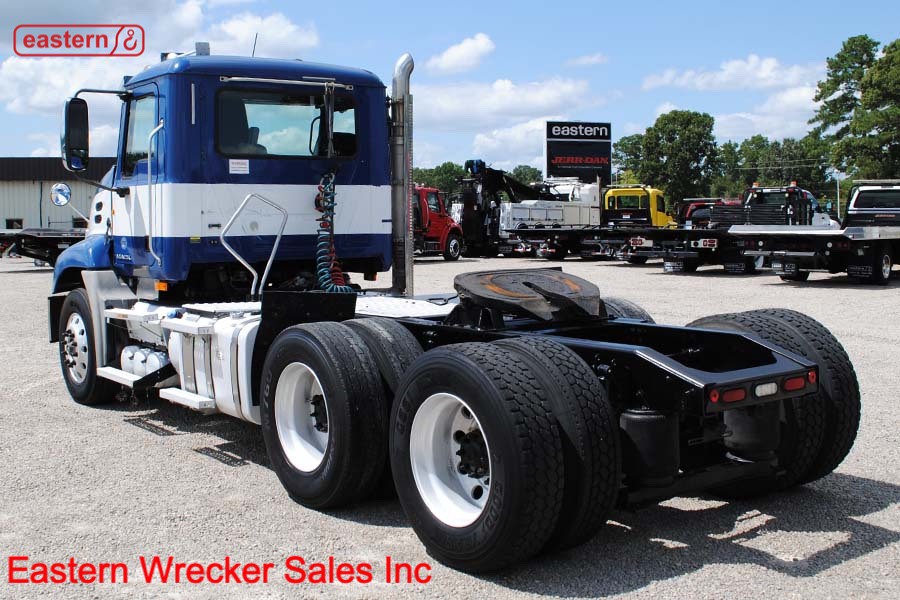 2013 Mack 600 CXU Day Cab Road Tractor - Eastern Wrecker Sales Inc