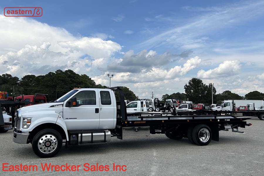 2025 Ford F750 Extended Cab with 22ft Jerr-Dan Steel Carrier