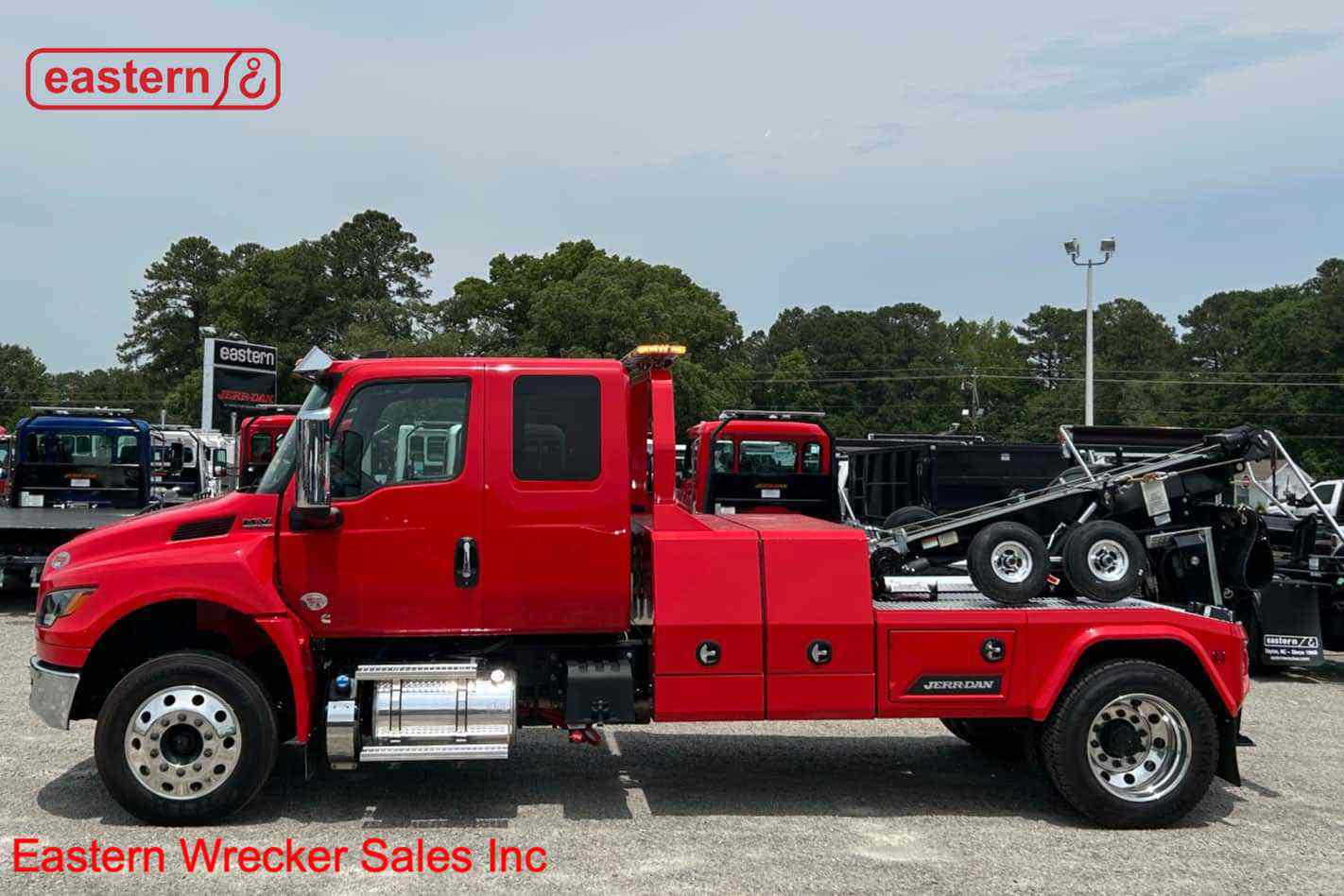 2025 International MV607 Extended Cab with Jerr-Dan MPL60