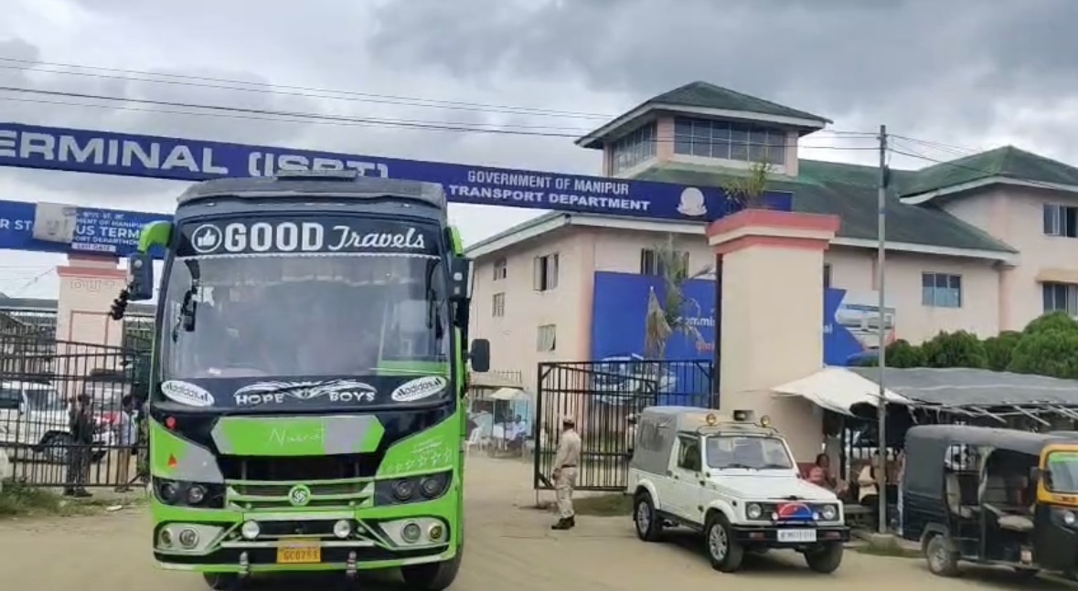 Over 400 passengers travel Imphal–Guwahati route via NH-2