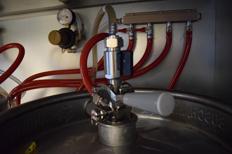 self-contained draft dispensing unit, keg