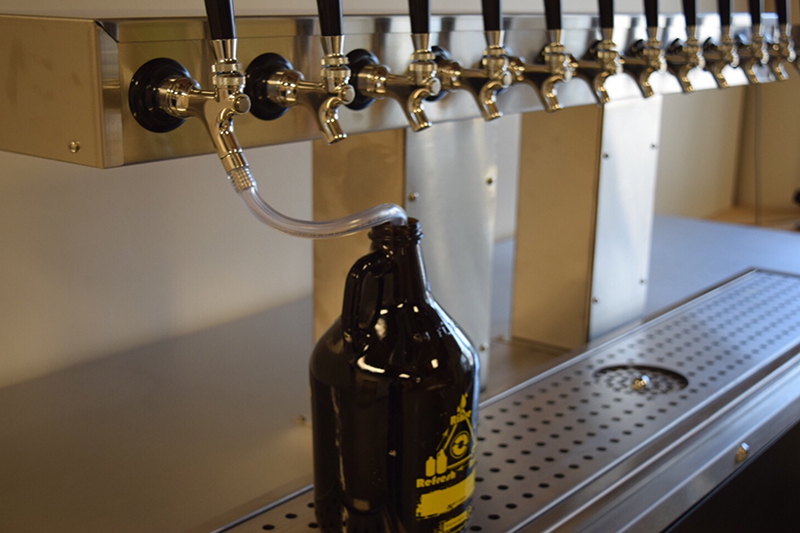 self-contained draft dispensing unit, growler