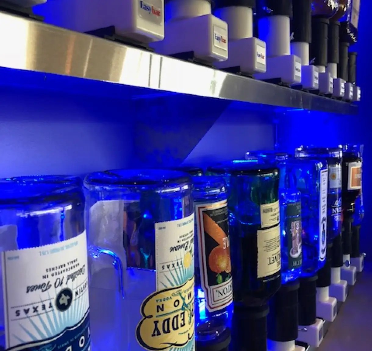 Draft beer dispenser for restaurant
