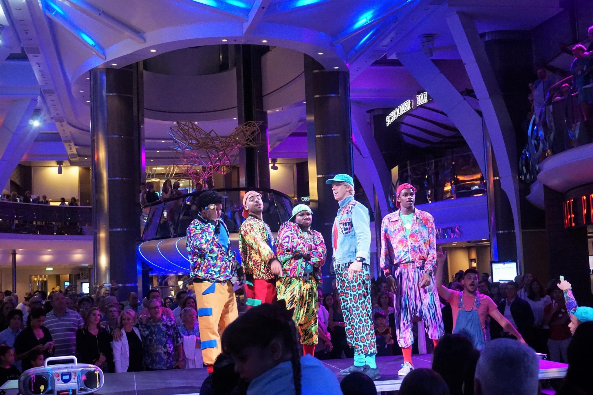 Harmony Of The Seas Entertainment Guide Eatsleepcruise Com