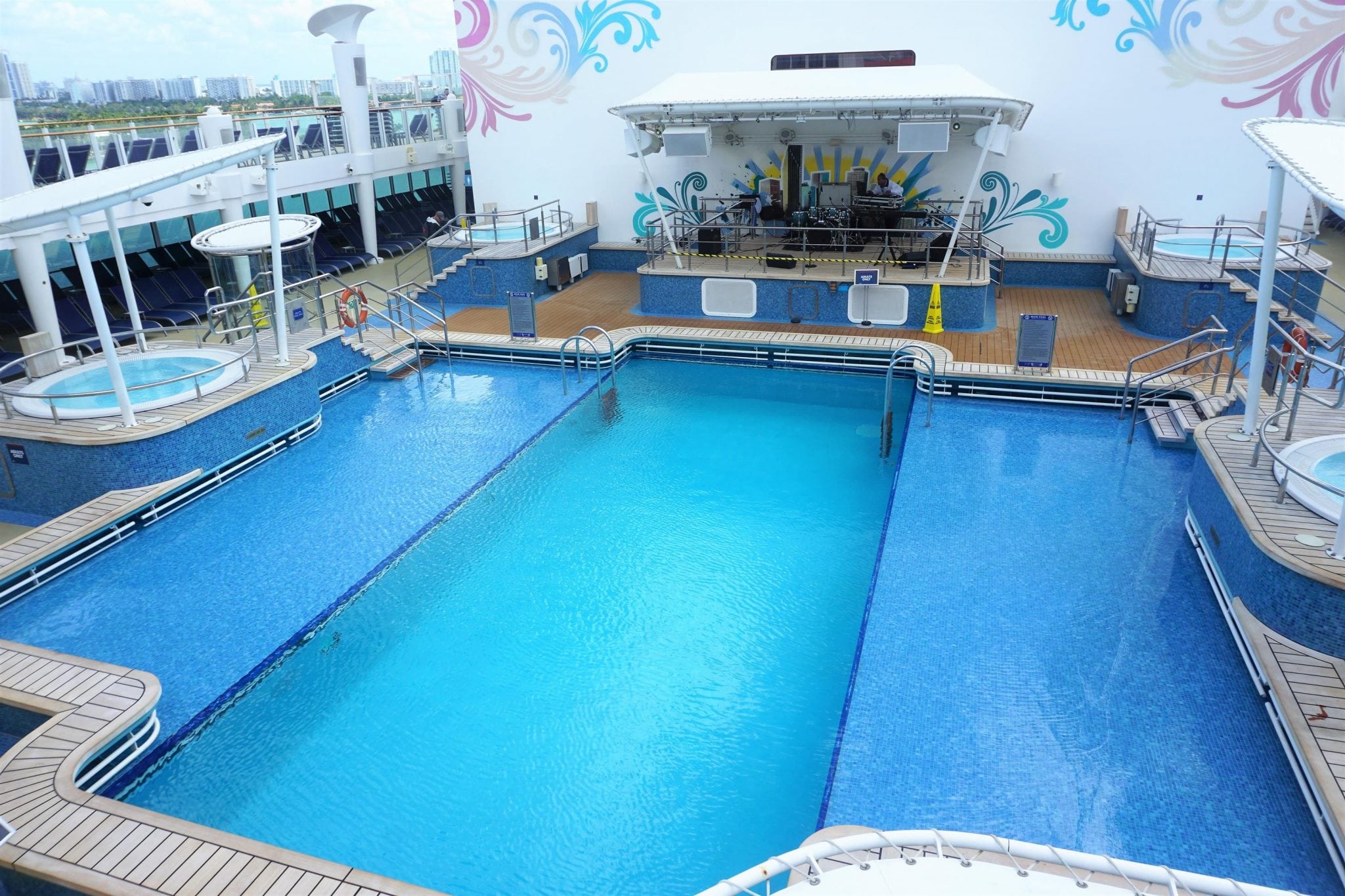 Norwegian Escape Review