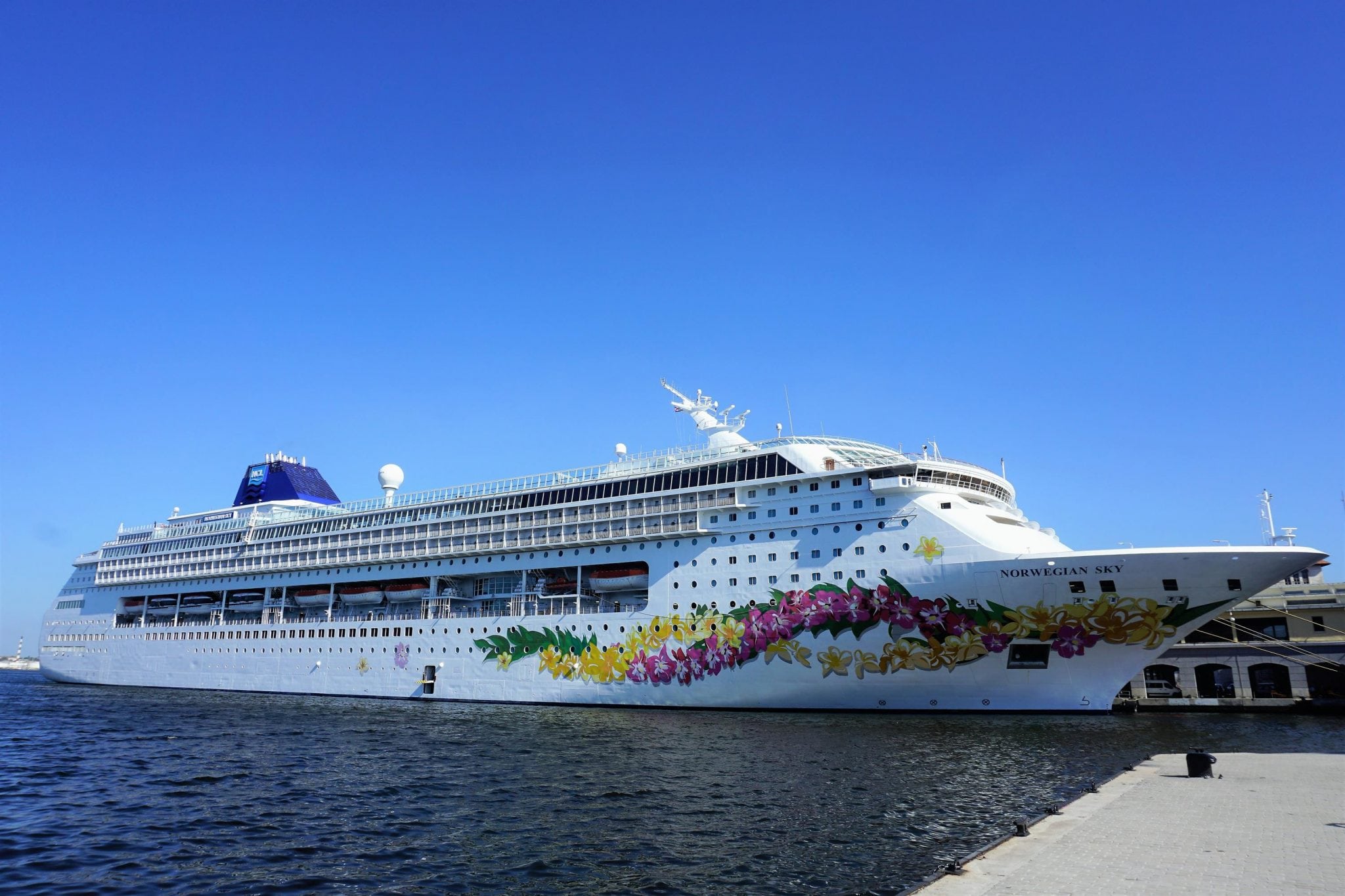 Top New Year S Eve Cruises For 2019 Eatsleepcruise Com