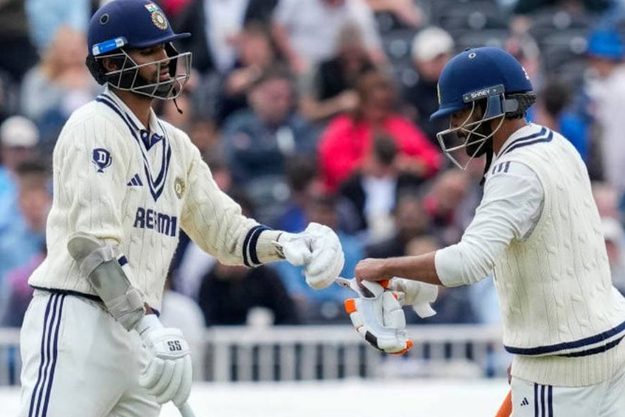 গিল-রাহুলের পর ম্যাচ বাঁচালেন জাদেজা-সুন্দর