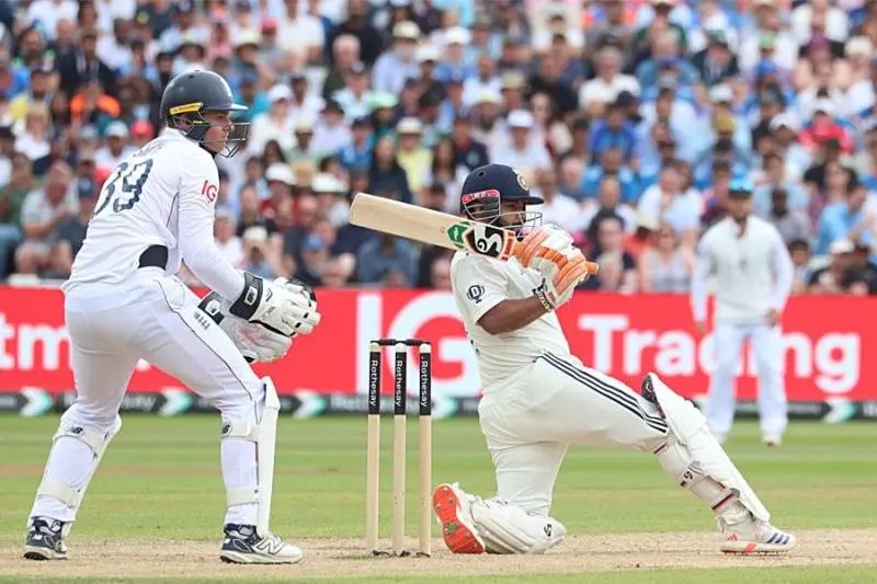 ছক্কা হাঁকিয়ে রেকর্ড গড়লেন পান্থ