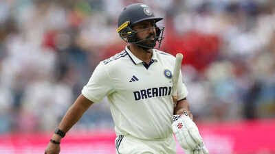 পান্থ-ওক্স একা নন, চোট নিয়ে খেলেছিলেন করুণও