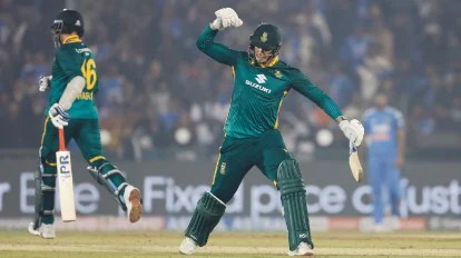 ব্যাটারদের দাপটে সিরিজে সমতা ফেরালো দক্ষিণ আফ্রিকা