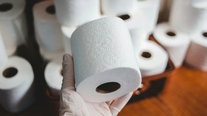 is-toilet-paper-bad-for-you-you-might-be-surprised-the-reel-talk-700071_1024x1024