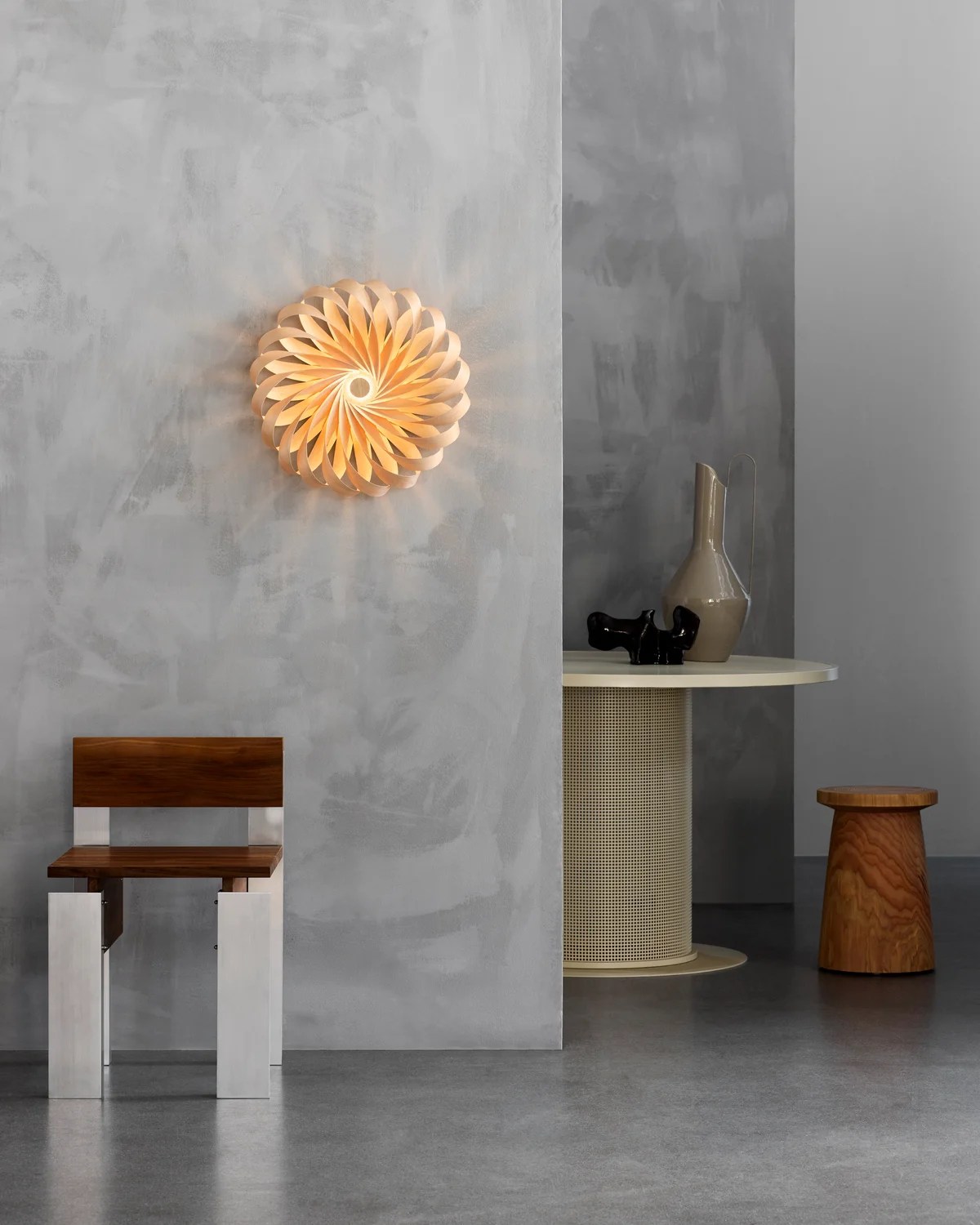 TR43 Wall Light