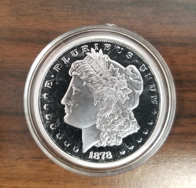 1878 Silver Dollar — Copy # HF0710 — In Plastic Case – Eborn Books