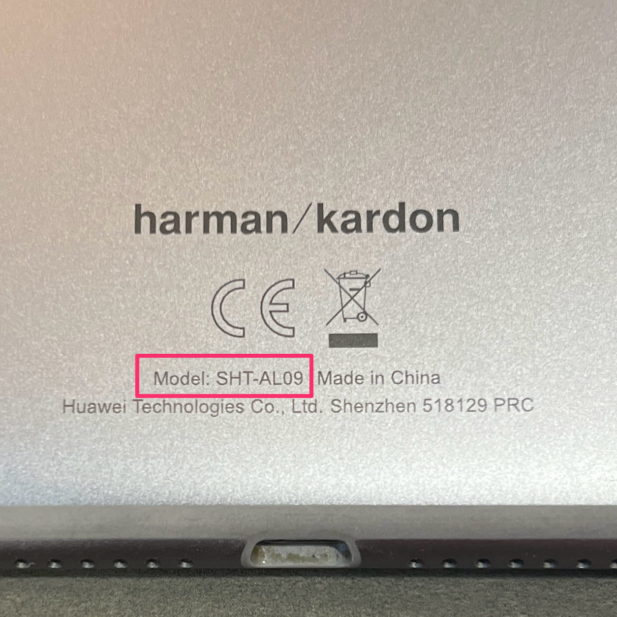 Huawei MediaPad M5 8.4 SHT-AL09 パワーボタン陥没修理 – minamo