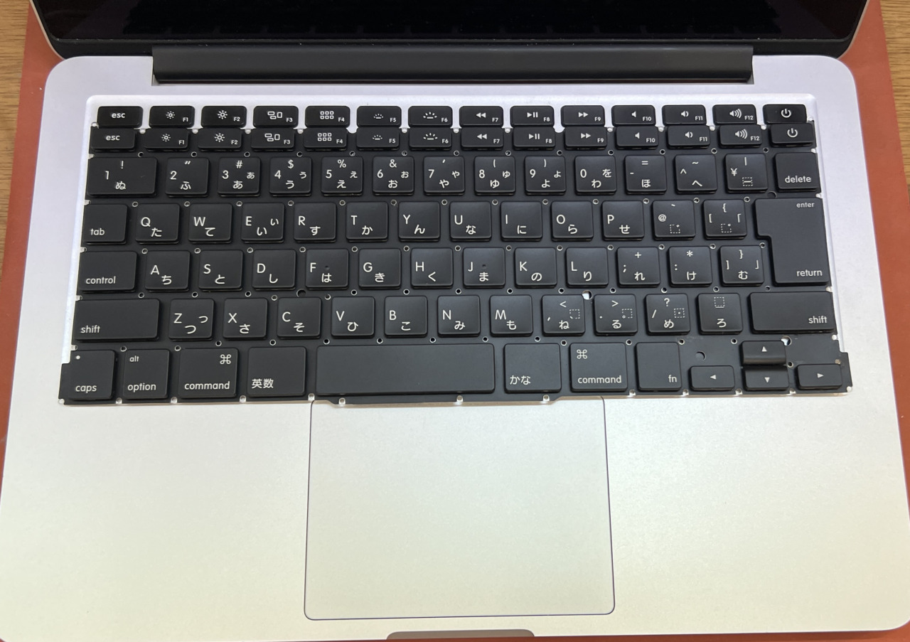 MacBook Pro (Retina, 13-inch, Early 2015) キーボード破損
