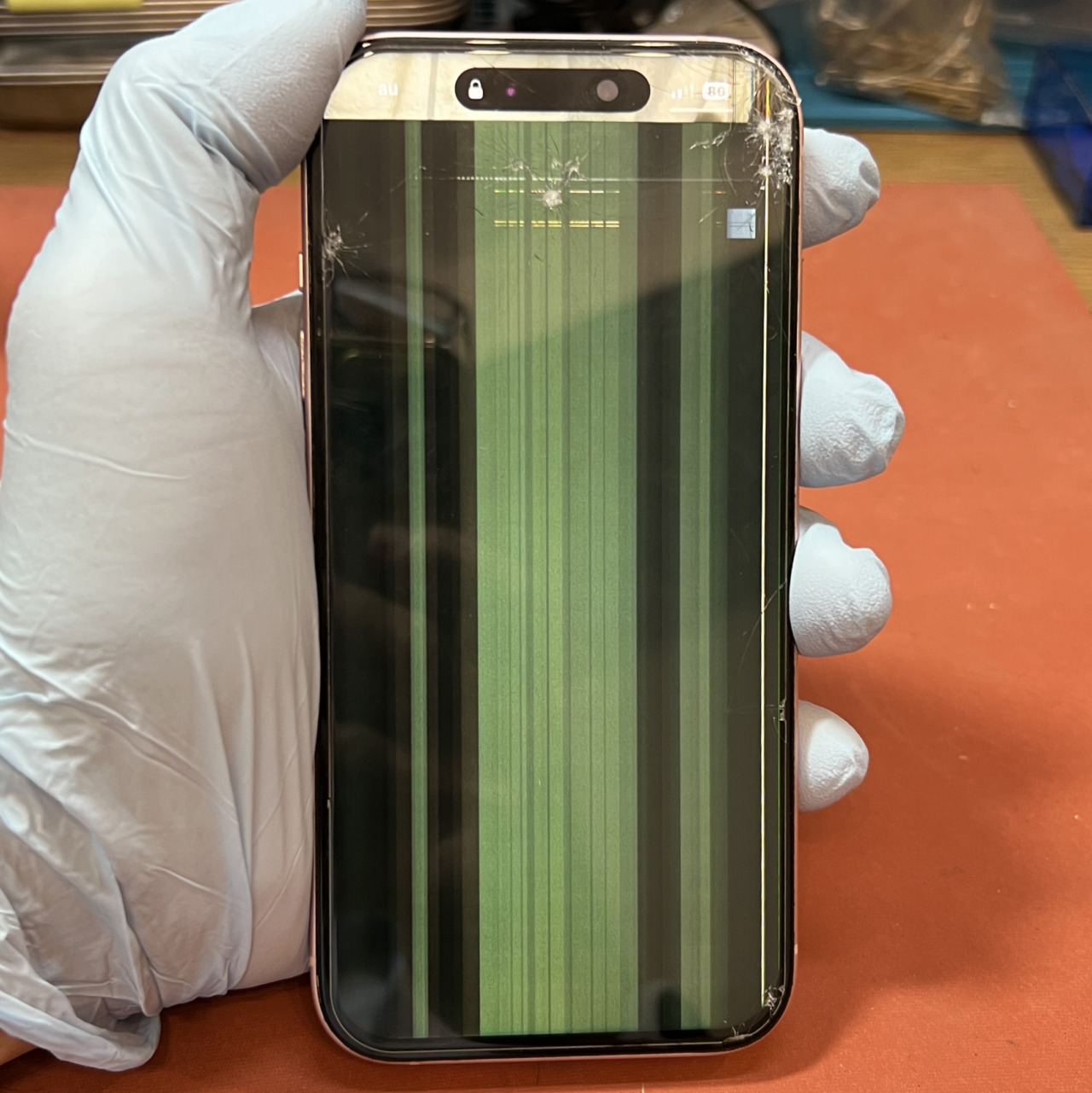 iPhone 15 液晶ガラス割れ 部品交換修理 – minamoはたらくスタッフブログ