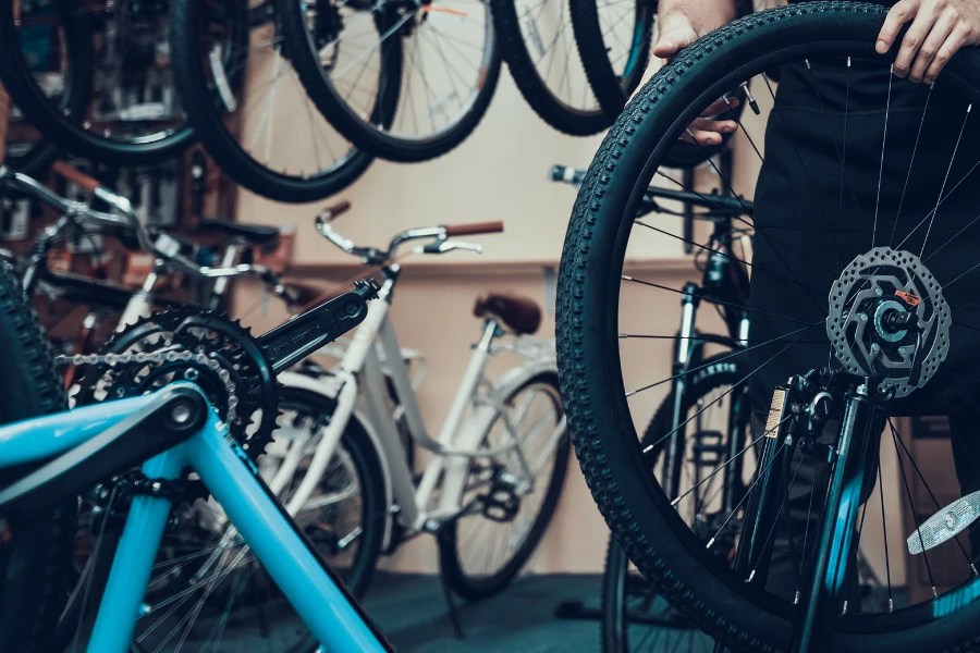 E-Bike Range Calculator - Ebike Range Tips Tricks - eChargedBikes
