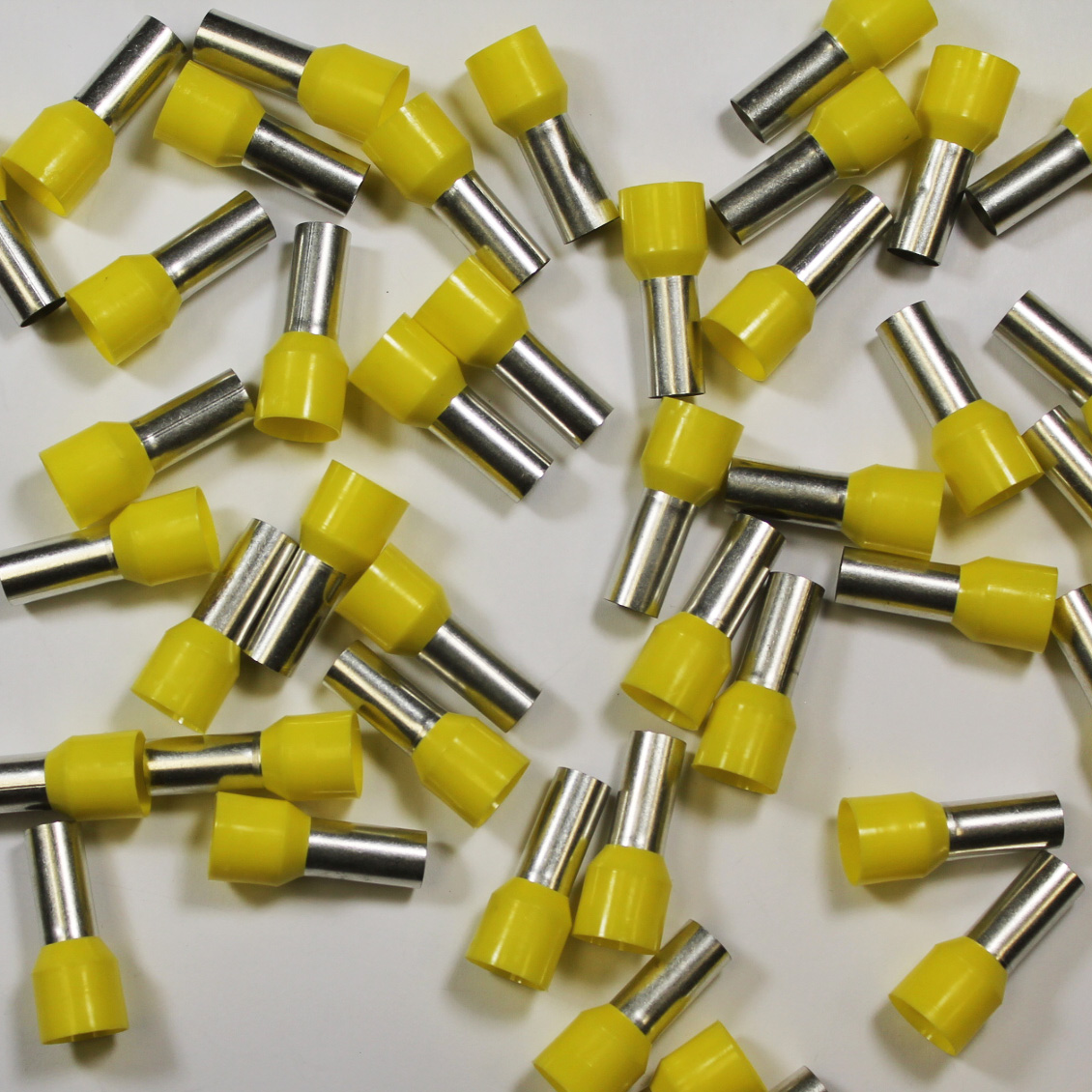Wire Ferrule, Yellow, AWG 4, 16mm barrel, 50 per bag - Image 2