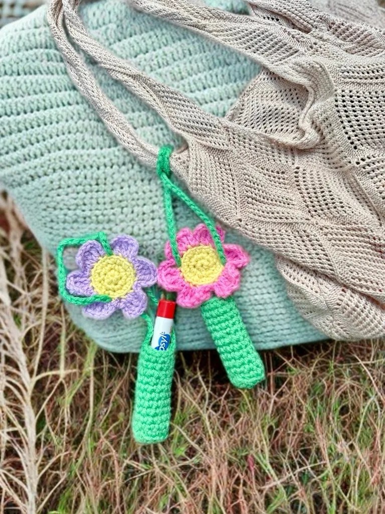 Baluchon fleuri pour baume à lèvres