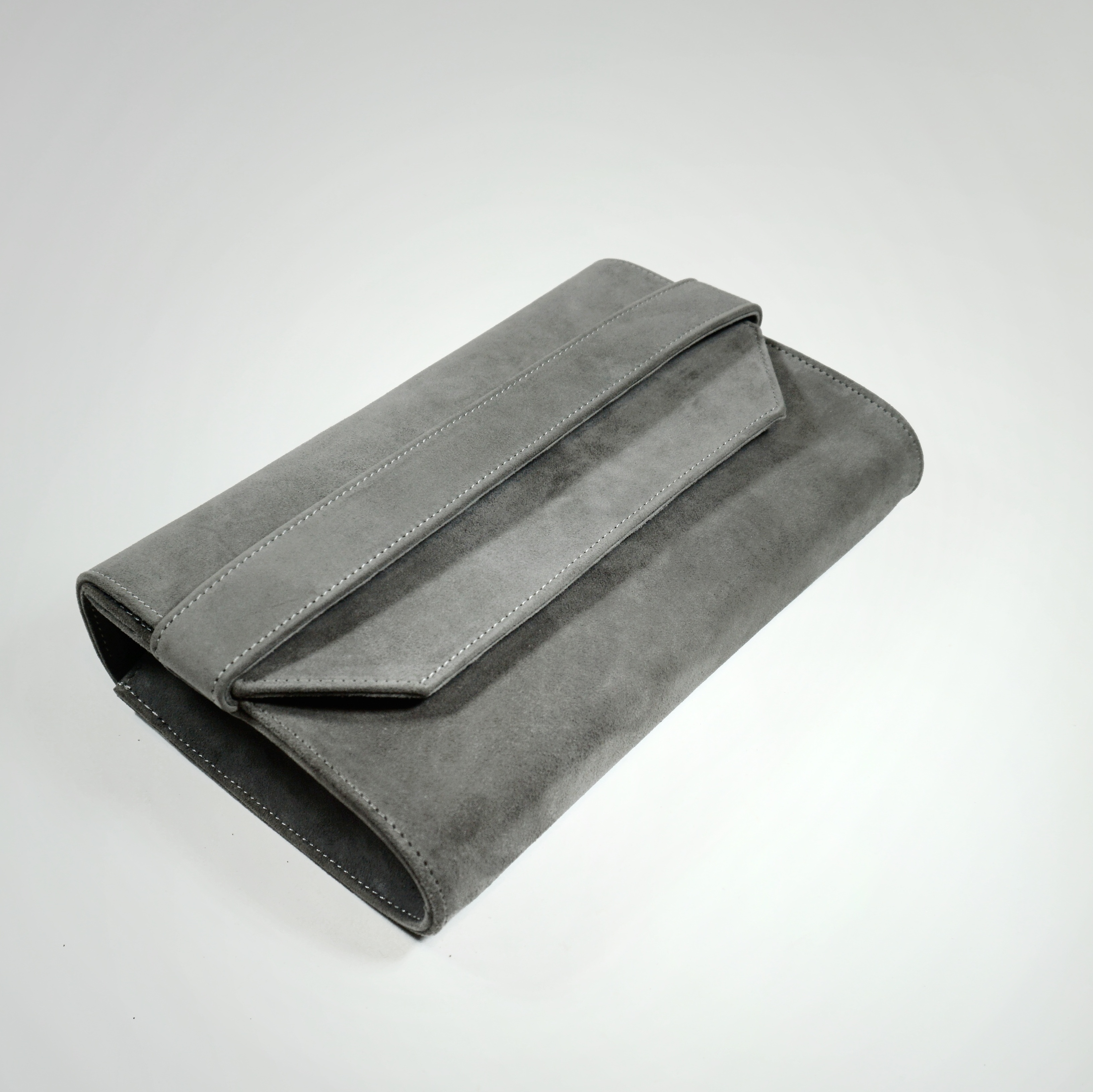 MK | pochette in pelle scamosciata grigia | ecodream