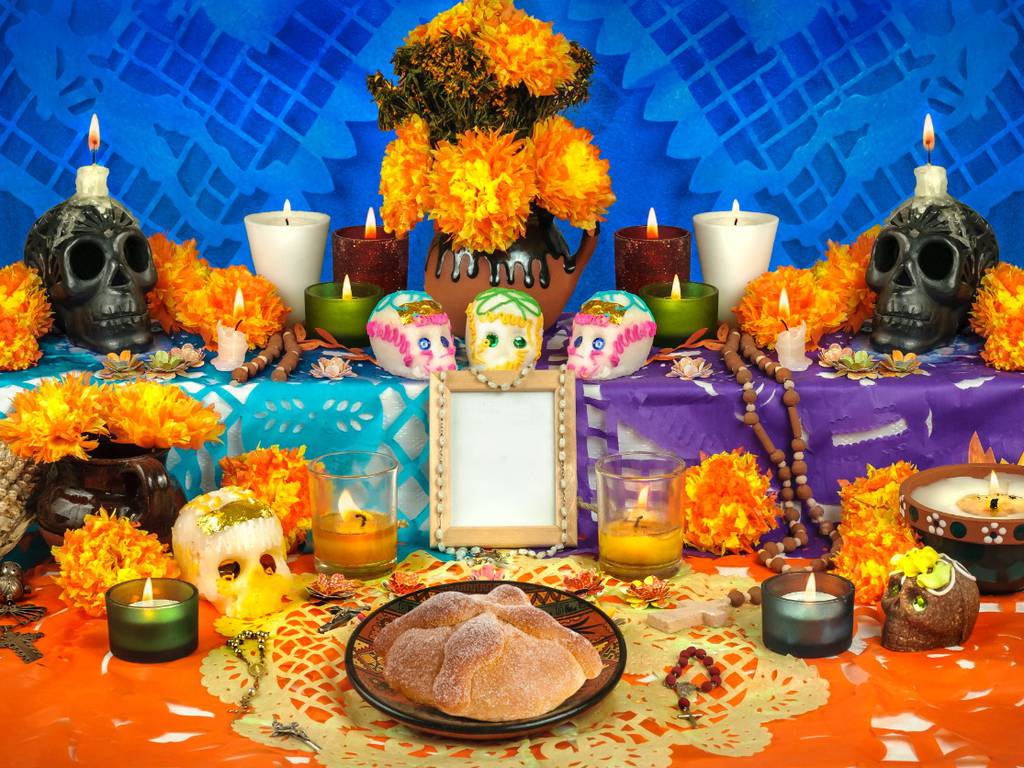La ofrenda de Día de Muertos y el significado de sus elementos