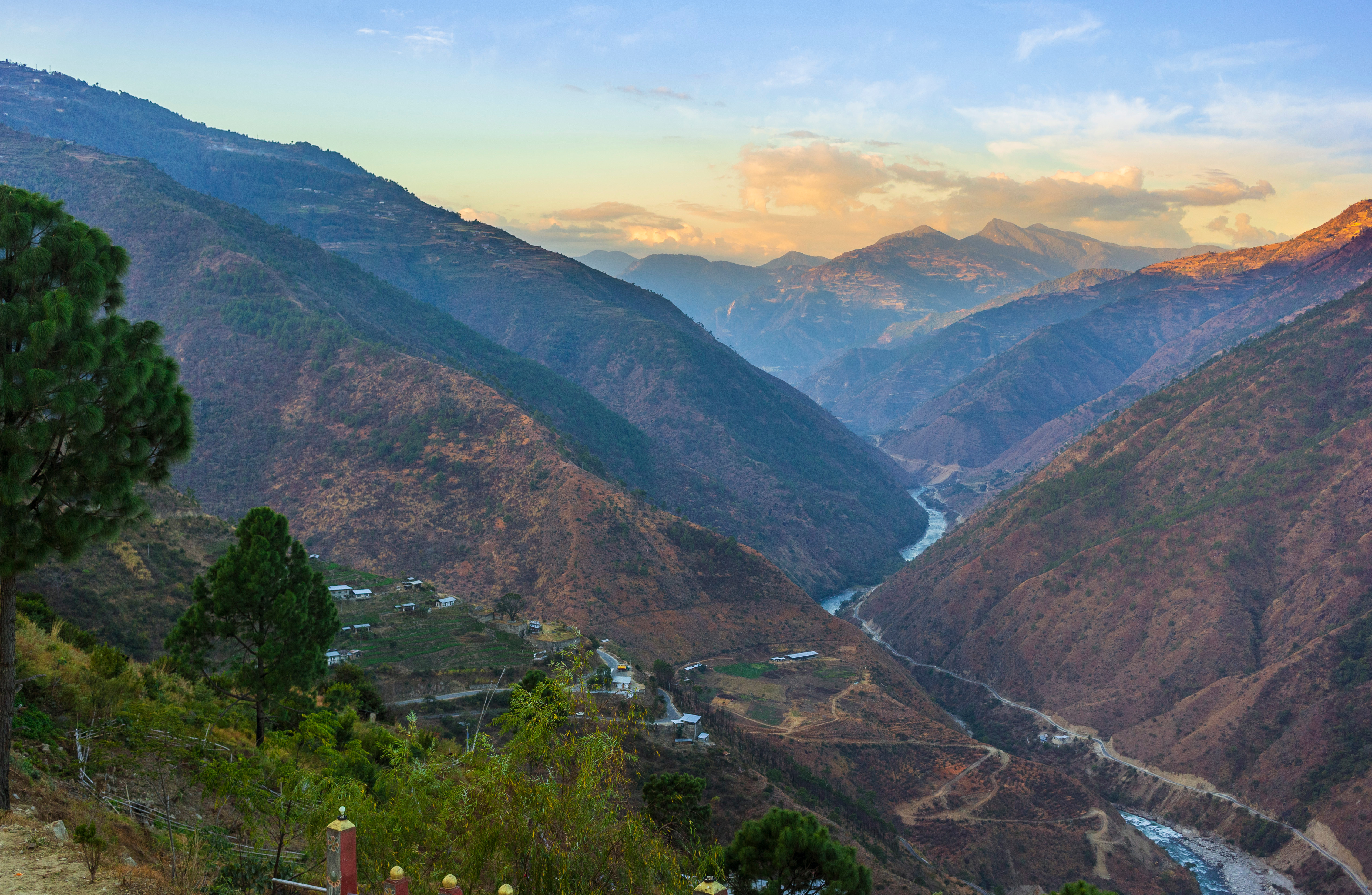 Bhutan eastern mountains near Trashigang - Eastern Bhutan