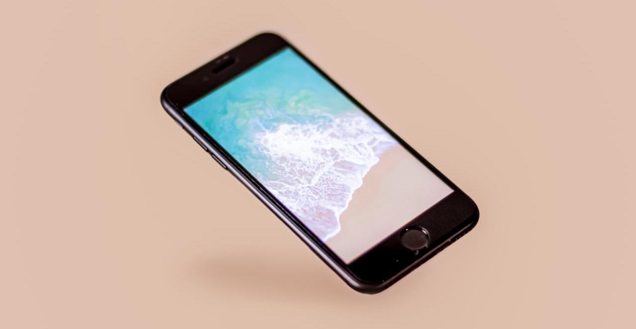 Kurir kami akan cek semua hp … Review Iphone 7 Di Tahun 2021 Masih Layak Untuk Dimiliki
