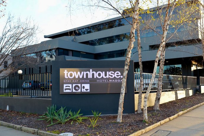 Townhouse hotel wagga wagga