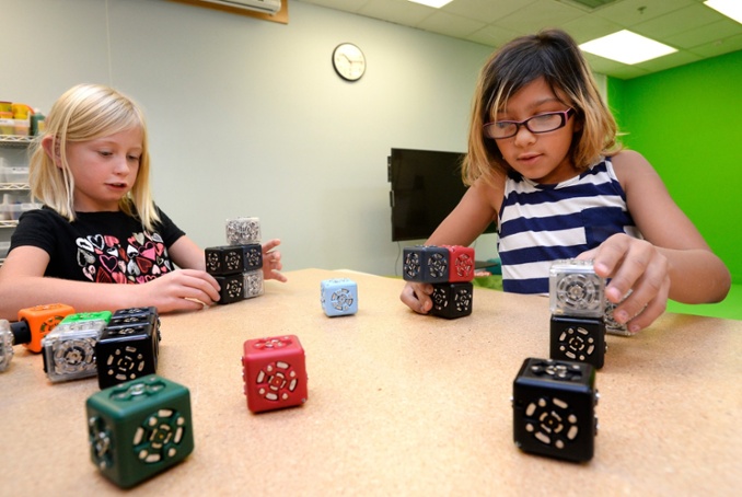 Cubelets Boundless Builder Edgeucating - Premium Light Design Gallery - 4K