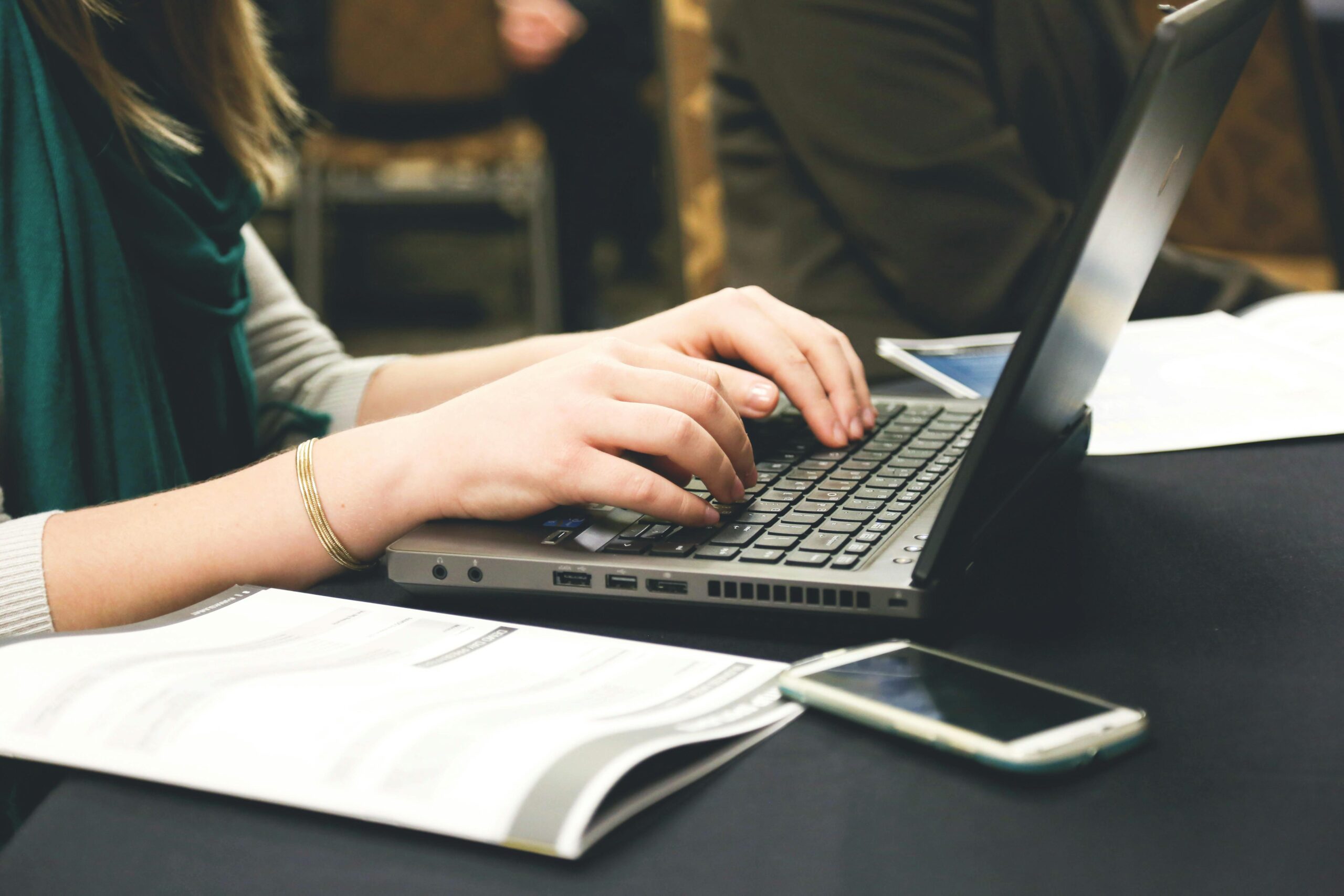 AI writing assistant