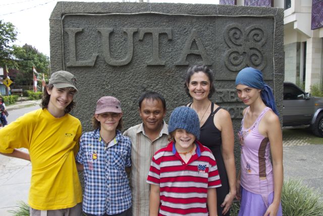 Family Travel Indonesia
