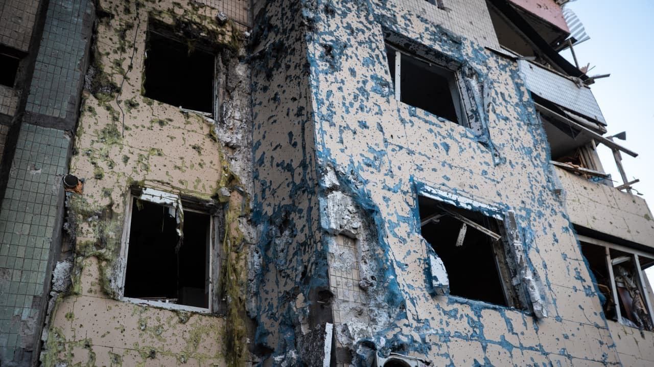 Purustused Kiievis Sviatošõni rajoonis. Pilt: Telegram