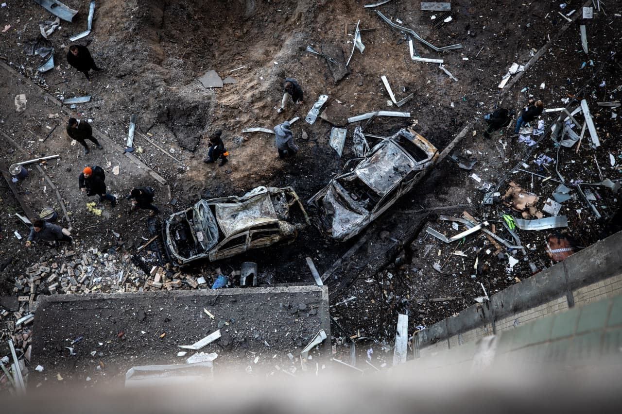 Purustused Kiievis Sviatošõni rajoonis. Pilt: Telegram