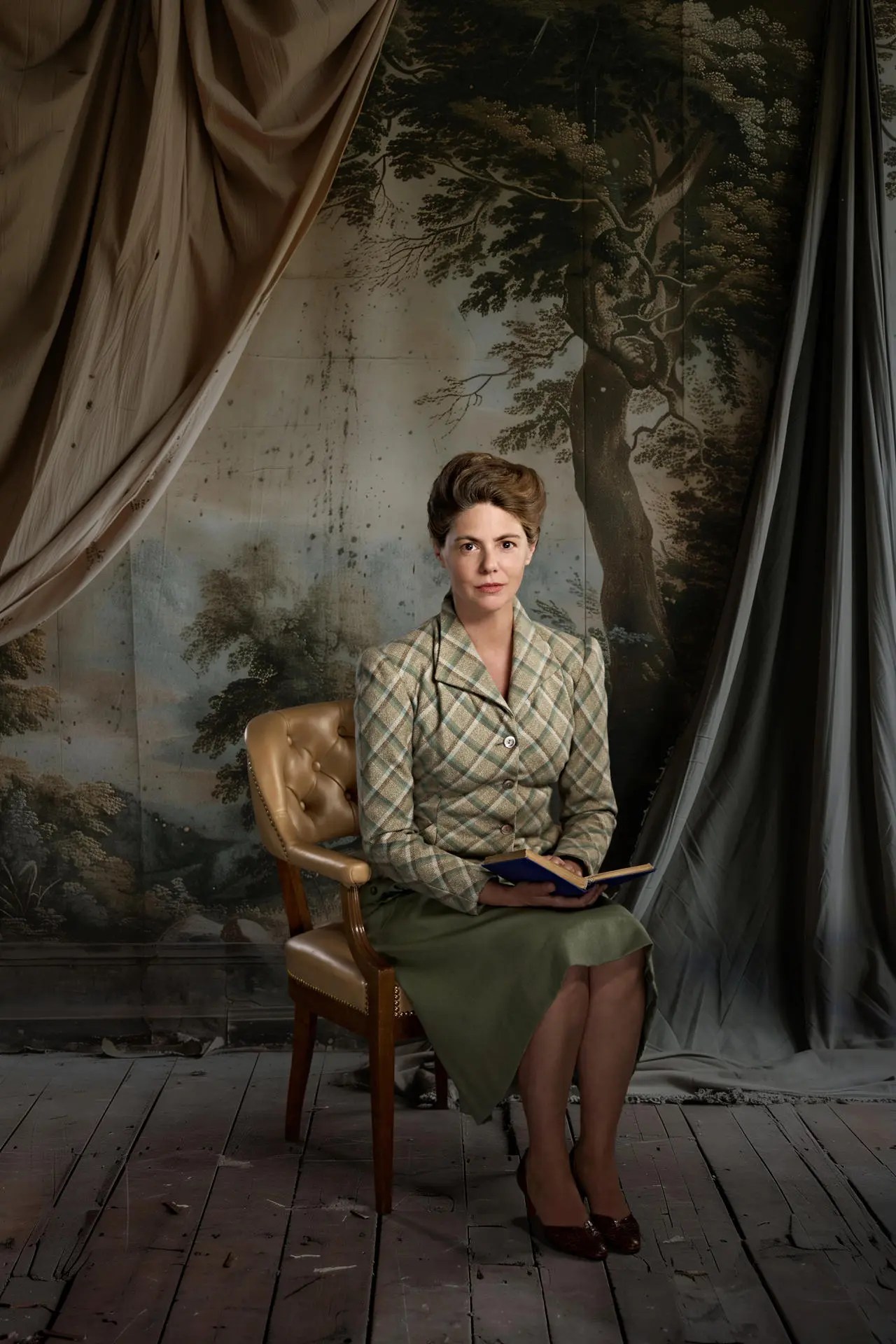 Manuela Velasco rinde homenaje a Carmen Conde. Foto cedida por La Abadía.  EFE//SOLO USO EDITORIAL
