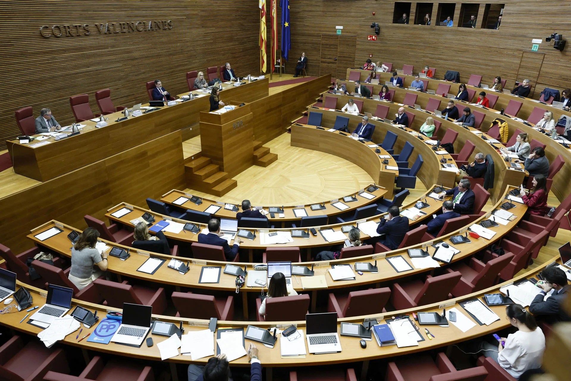 Vista general del pleno de Les Corts Valencianes. EFE/Biel Aliño/Archivo
