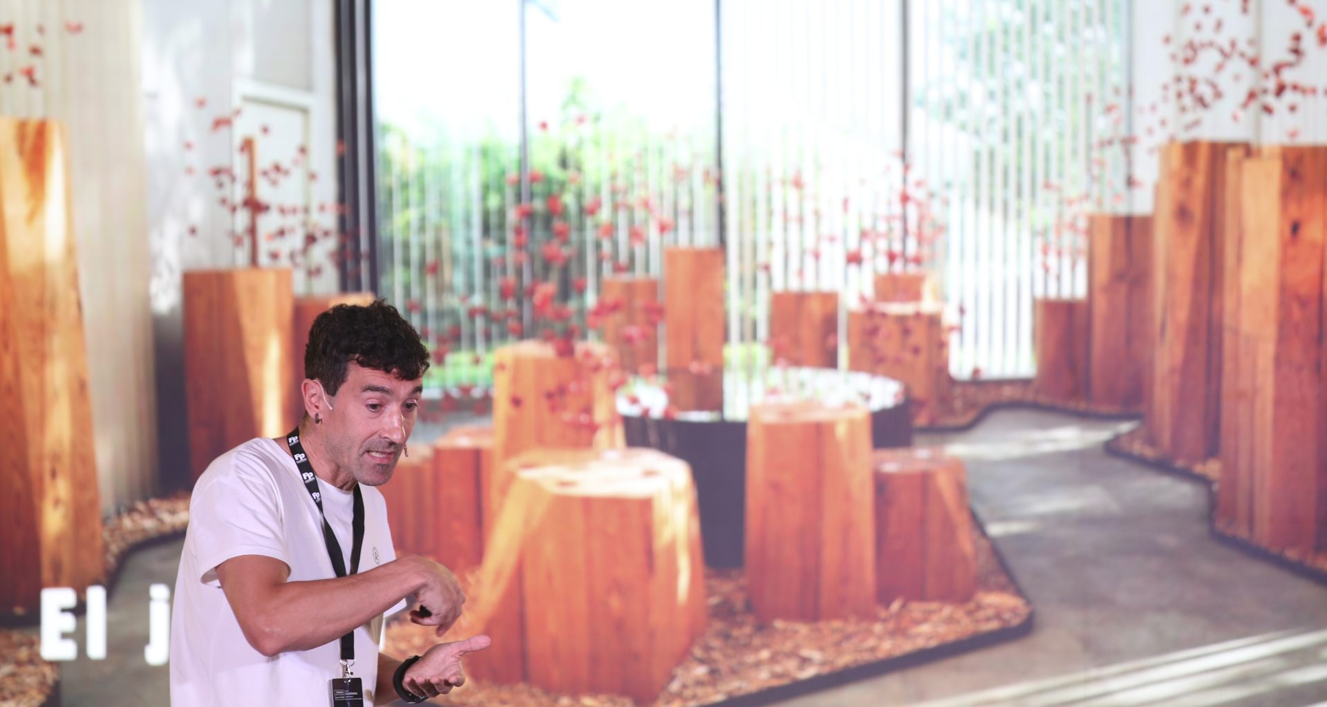 El cocinero Eneko Atxa durante su intervención en un encuentro sobre Formación Profesional en hostelería y cocina EFE/Luis Tejido